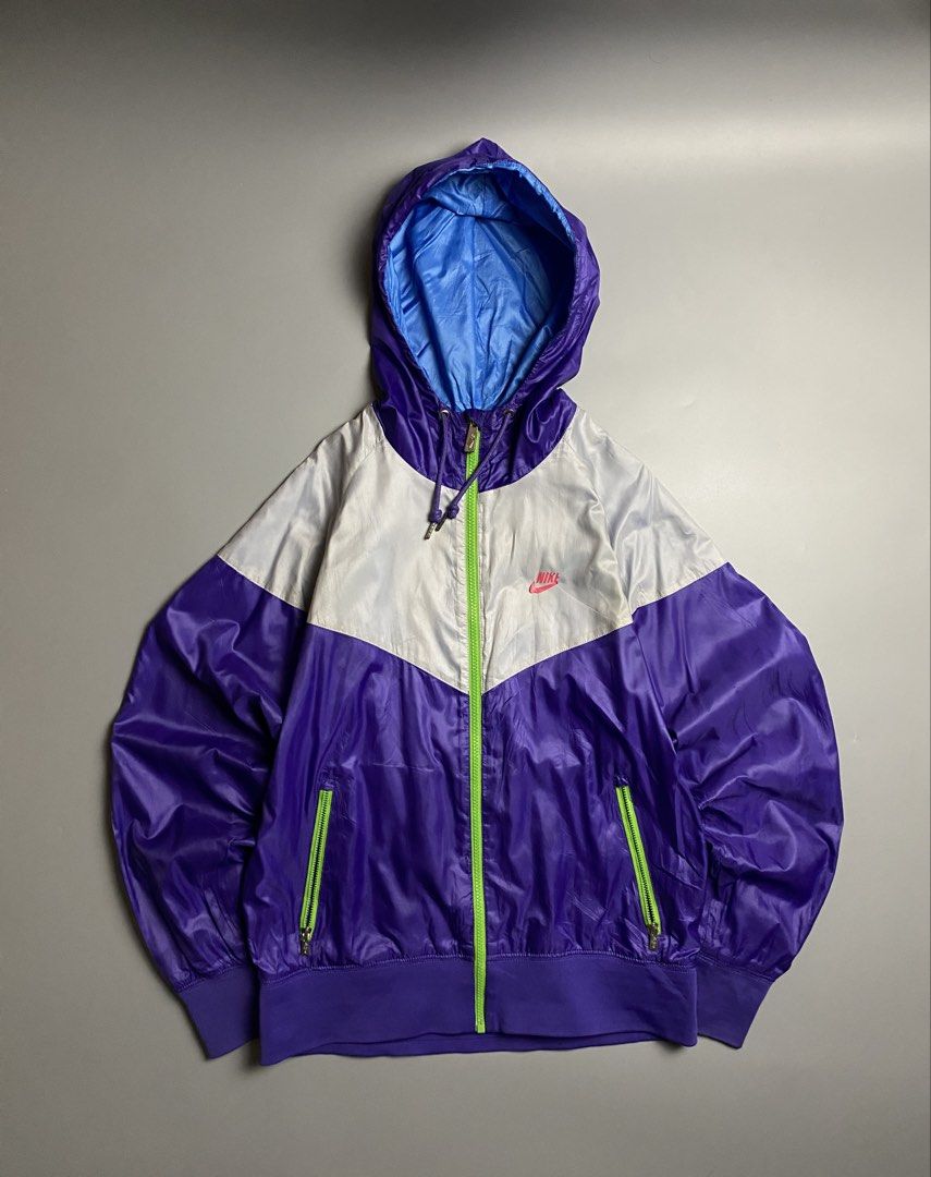 Nike Windbreaker Tri-tone Jacket (Category: Coats, Jackets and Outerwear) located in Cebu City. Submitted by covenanthrifts (Listing ID 1467370772, Image 1). Description: Very Good Condition Color rate: 9/10 Size on tag: Fit to Medium Issue: Swoosh Print (See Photo) .