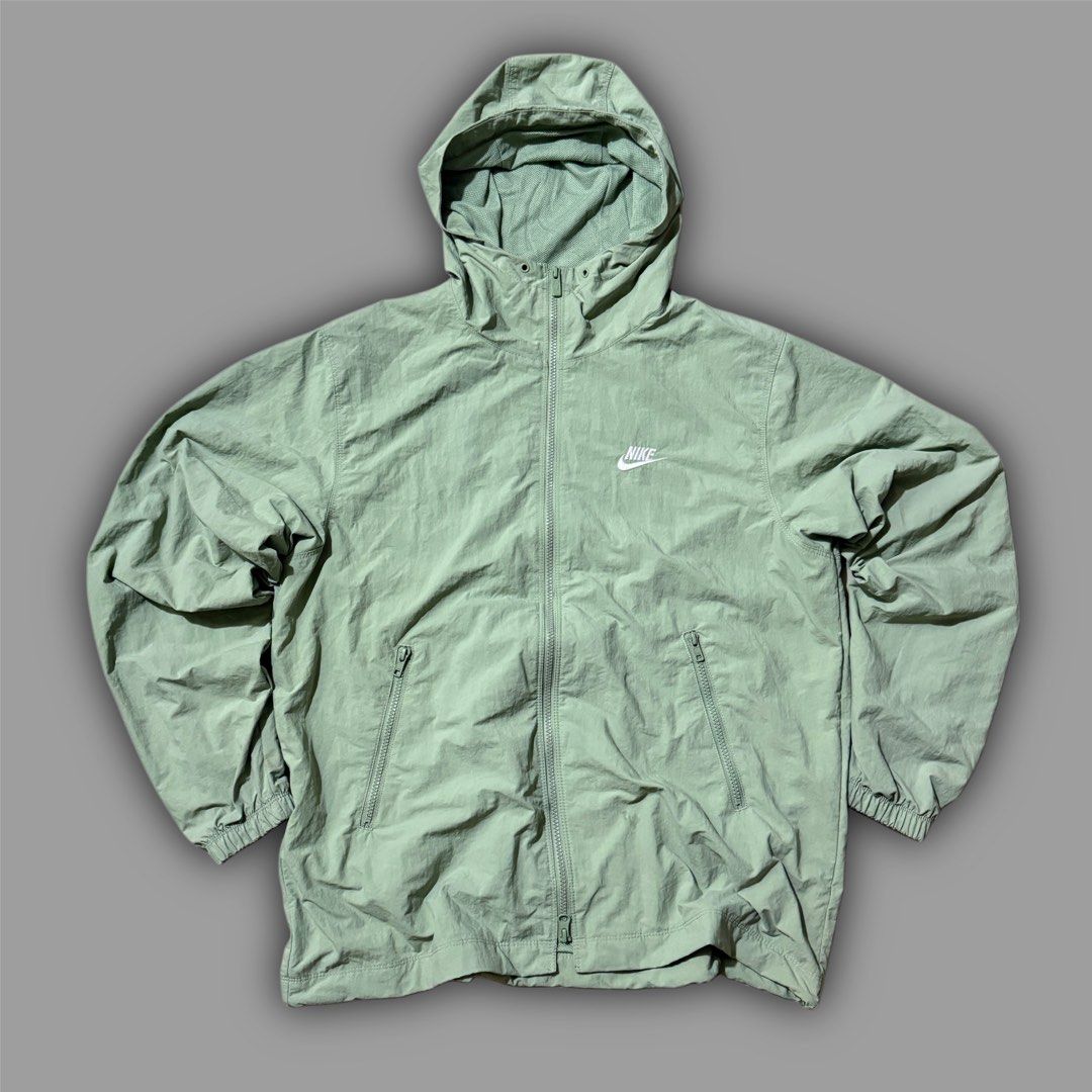 Nike Woven Windbreaker (Category: Coats, Jackets and Outerwear) located in Zamboanga. Submitted by hype_thrifts (Listing ID 1467444554, Image 1). Description: Excellent condition Large on tag Width: 24 Length: 28.