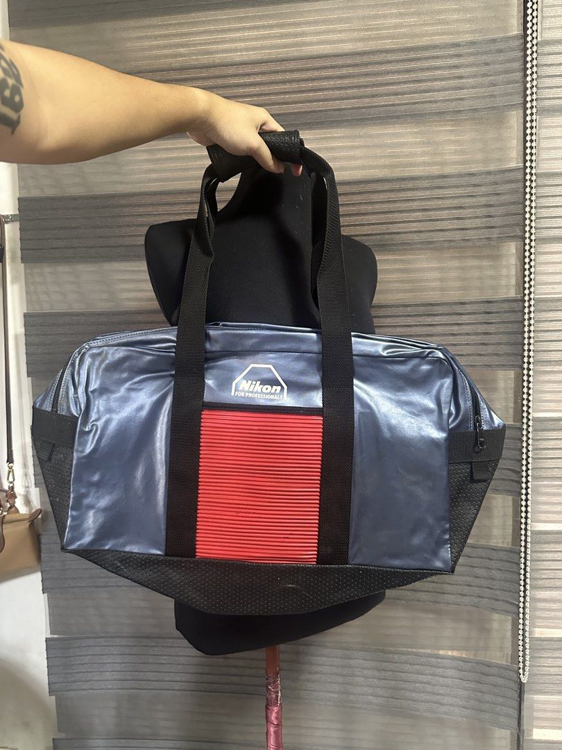 Nikon For Professionals Duffel Bag Blue and Red (Category: Backpacks) located in Quezon City. Submitted by prelovedbagsbygiv (Listing ID 1467474344, Image 1). Description: .