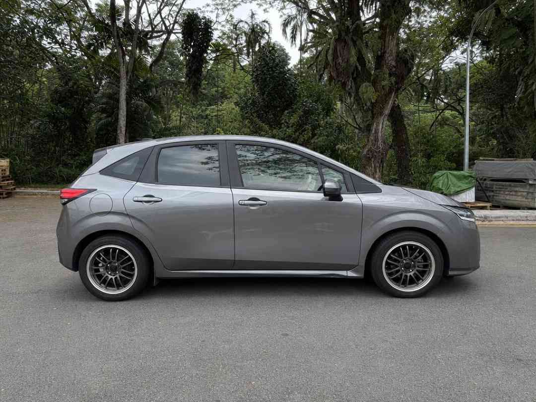 Nissan Note e-POWER Hybrid Premium (A) (Category: Used Cars) located in Singapore. Submitted by carousell_certified_partners (Listing ID 1467531411, Image 2). Description: Pristine condition and well maintained! View to believe! Fuel consumption up to 30km/l,. Attractive interest rates from bank & in-house loan! Trade in available! Viewing available daily by appointment! Contact our friendly sales advisor today for more details before it's sold! 