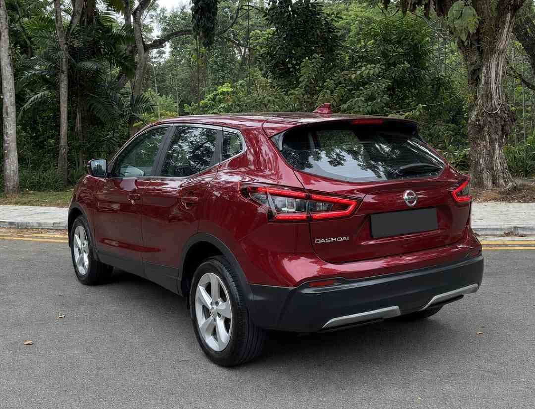 Nissan Qashqai 1.2 DIG-T Lite (A) (Category: Used Cars) located in Singapore. Submitted by carousell_certified_partners (Listing ID 1466293258, Image 3). Description: 1 owner, very well maintained! Engine & gearbox warranty till end of COE for peace of mind! No repairs needed! Best entry level SUV, affordable yet reliable and fuel efficient. Buy with a peace of mind! Bank/full loan available! Welcome all kinds of trade in. Call us now to be the n