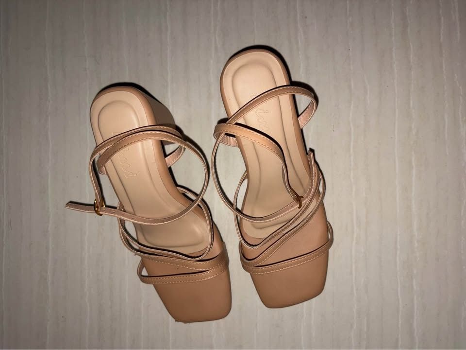 Nude 3 Inch Square Toe Strappy Block Heels (Category: Heels) located in Quezon City. Submitted by kateeesss (Listing ID 1467429953, Image 2). Description: Square toe Strappy minimalist design Chunky/block heel, stable af & comfy Classic nude/beige shade, goes with everything Condition: Preloved / good condition / only used twice Size: 8 rfs: no longer needed.