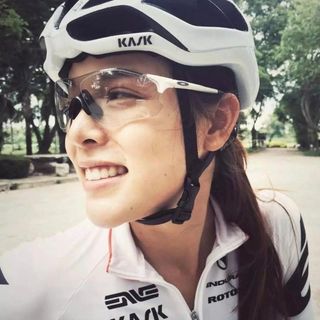（分類：）位於 。 由 brunadickinson 提交（商品編號 1467445260，圖片 1）。簡介： 。
