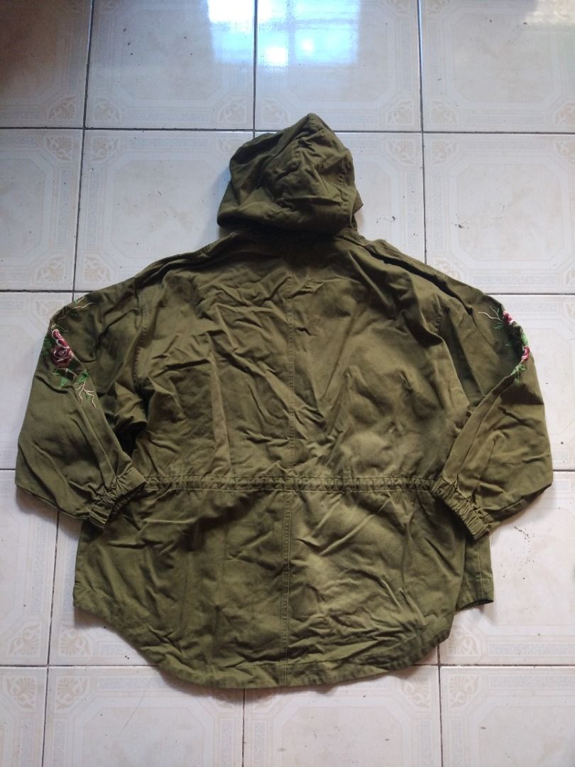 OD Women Hooded Jacket M (Category: Coats, Jackets and Outerwear) located in Pasay City. Submitted by denimdude.ph (Listing ID 1467437758, Image 2). Description: no size tag, fits medium to large.