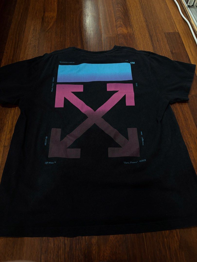 Off white (Category: Tshirts & Polo Shirts) located in Kuching. Submitted by eme10579 (Listing ID 1467524122, Image 2). Description: .