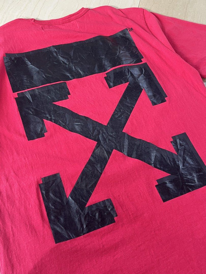 Off White X Champion Shirt (Category: Tshirts & Polo Shirts ) located in Talisay. Submitted by arabell21 (Listing ID 1467583608, Image 3). Description: Good as new condition Size M-L W21 L29 Color rate 10/10 Issue on last pic very minimal.