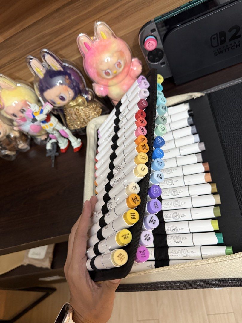 Ohuhu x Jade Summer (Category: Stationery & School Supplies) located in Quezon City. Submitted by cjrchived (Listing ID 1467543471, Image 2). Description: SOME colors swatched sa swatch card. (See photos) Others are unused..