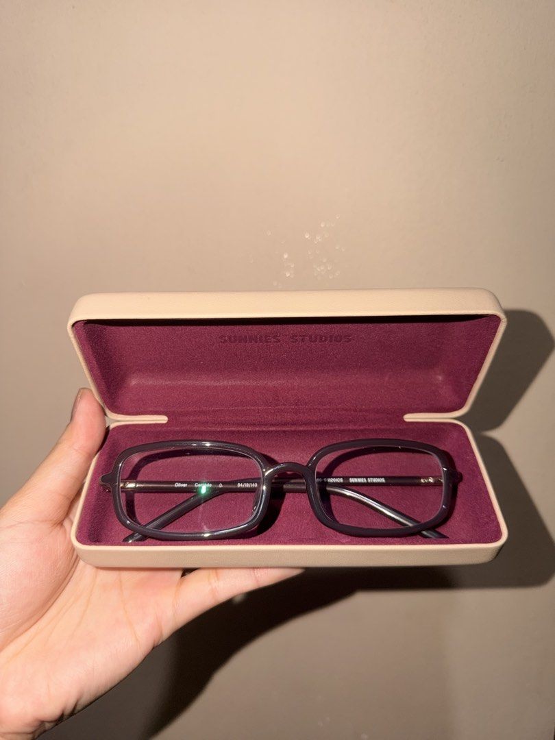 Oliver Cortado - Sunnies Studios Specs (Category: Sunglasses & Eyewear) located in San Pedro. Submitted by nicholei.10 (Listing ID 1467508389, Image 1). Description: Sunnies Studios Oliver in Cortado. Comes with its matching beige hard case featuring a burgundy velvet lining. Well-maintained and stored safely in its case. Only used once. Impulsively bought. Lens can be replaced by sunnies. Location: San Pedro Laguna.