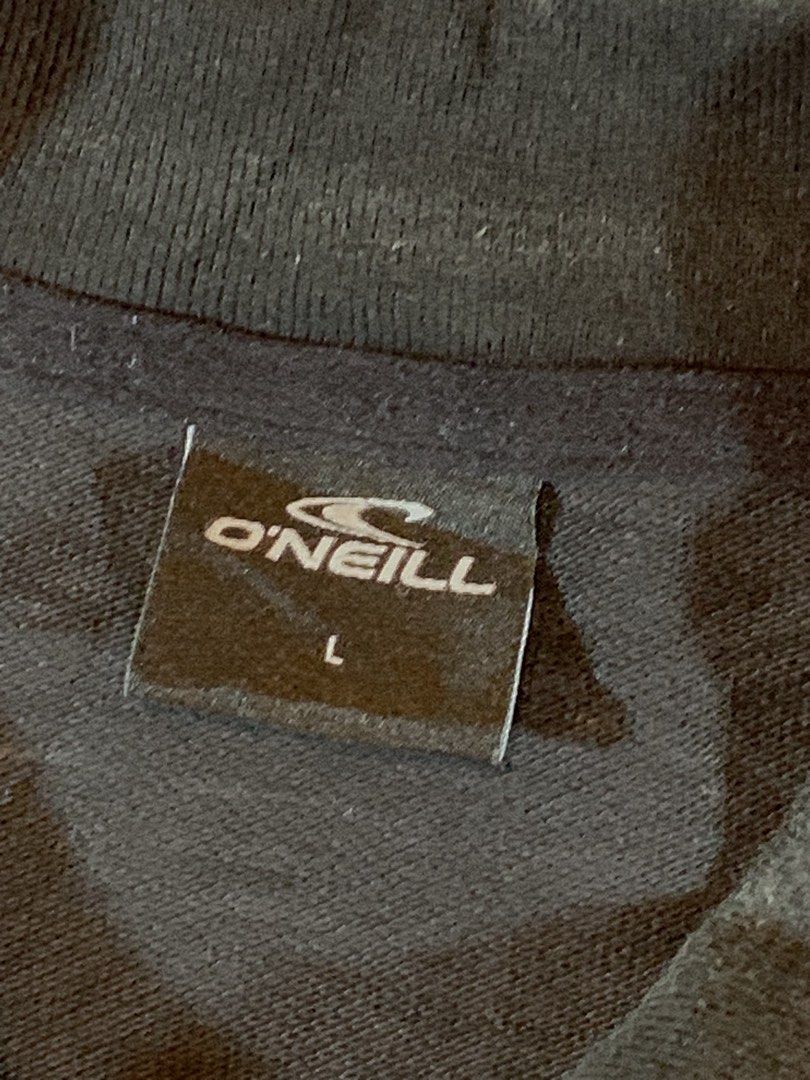 O’NEILL Polo Shirt black (Category: Activewear) located in Don Carlos. Submitted by buddysemaj (Listing ID 1467447452, Image 3). Description: .