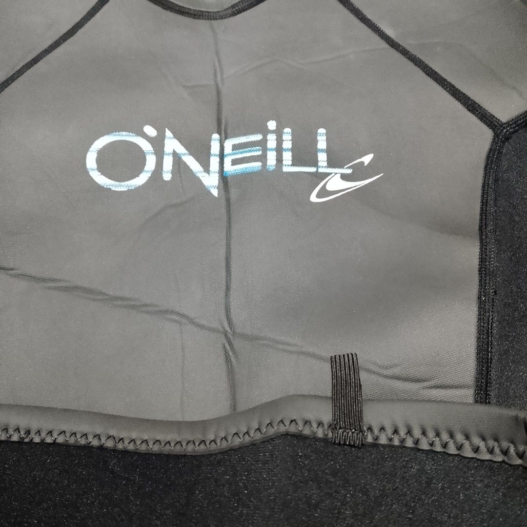 O'Neill Wetsuit Jacket (Category: Fishing) located in Davao. Submitted by outdatedfinds (Listing ID 1467450796, Image 3). Description: For Sale for women's O'Neill Bahia 2:1 Longsleeves wetsuit jacket Size 6 EU 36 UK 8 Excellent to As New Condition 1k plus sf Davao City Location Hmu f interested .
