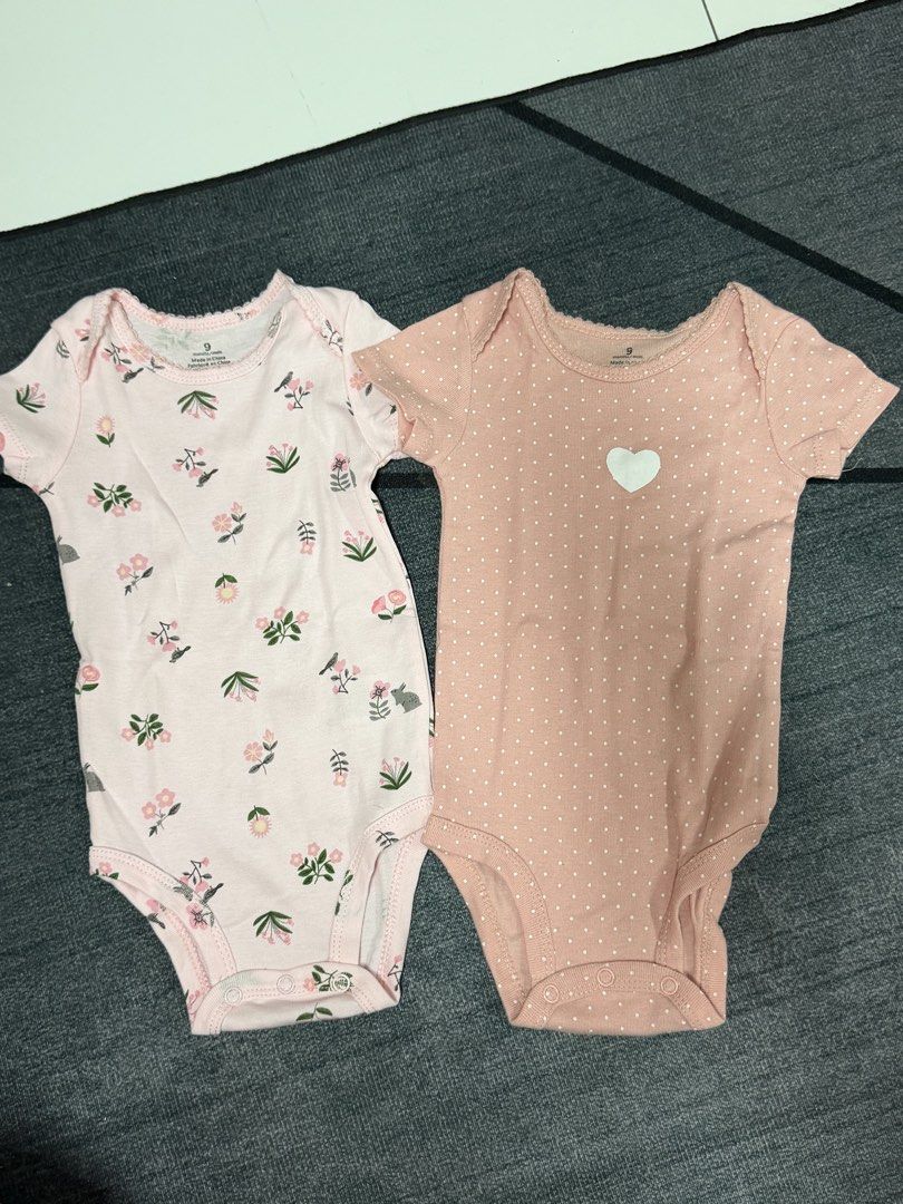 ONESIES TAKE ALL 4PCS (Category: Babies & Kids Fashion) located in Manila. Submitted by fayealvrz (Listing ID 1467449132, Image 1). Description: 9 months girl.