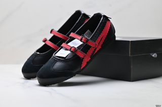 (Category: ) located in . Submitted by factory.shoes.outlet (Listing ID 1467368456, Image 1). Description: .
