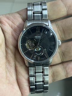 (Category: ) located in . Submitted by cal.28horologe (Listing ID 1467396391, Image 1). Description: .