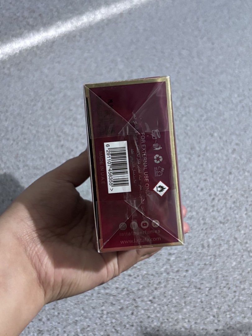 Original Ameerat Al Arab Perfume (Category: Fragrance & Deodorants) located in Manila. Submitted by capableturtle_25 (Listing ID 1467479046, Image 3). Description: ‼️FOR SALE‼️ Ameerat Al Arab parfum✨ ₱1,500 per bottle 💯% BRAND NEW & ORIGINAL. QR code at the back is scannable to check for authenticity 😉 What does if smell like for me lang ha and also an HONEST review from someone who's a first timer for this scent ☺️ A bit of mint, cardamom, ba