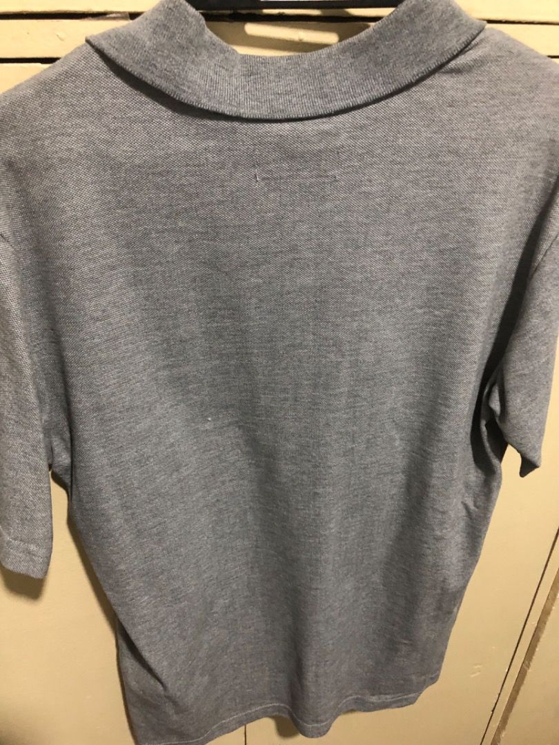 ORIGINAL BENCH POLO SHIRT (Category: Tshirts & Polo Shirts ) located in Quezon City. Submitted by rav_rav_ (Listing ID 1467474487, Image 2). Description: ORIGINAL BENCH POLO SHIRT ISSUE/CONDITION: no issue, all fine LOCATION: quezon city MOP: gcash/maya MOD: lalamove (around qc only) dm me for more infos ❣️.