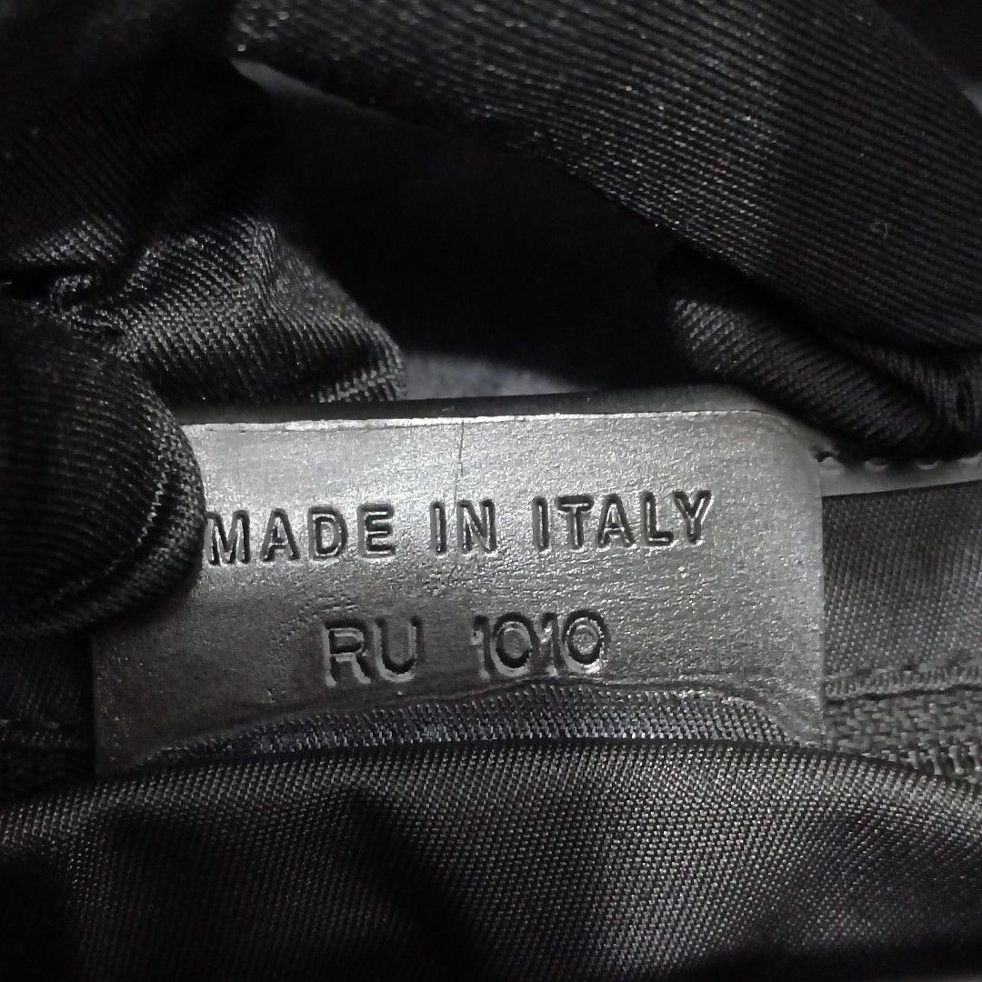ORIGINAL CHRISTIAN DIOR BLACK NYLON SADDLE BAG (Category: Luxury Bags & Wallets) located in Manila. Submitted by fabluxury.corner (Listing ID 1467554866, Image 3). Description: Guaranteed original ✅ Rank A very good condition No functionality issue / no major flaws Professionally recolor on bag spa / no lagkit or sticky feel / not hard in texture/ looks nothing happen / so pretty in actual.