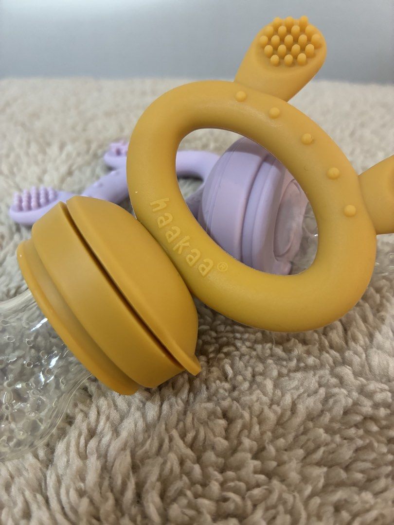Original Haakaa Items (Category: Weaning & Toddler Feeding) located in Paranaque City. Submitted by mamamimomu (Listing ID 1467387072, Image 2). Description: Original Haakaa Items 2 pcs food feeder- 150/each 2 pcs nipple shield with case- 150/each Ladybug Silicone milk collector- 200/pc Shell milk collector 2.5oz- 200/pc Haakaa Breast pump with cover- 250/pc Haakaa Breast pump w/o cover- 200/pc Haakaa Breast pump Gen2 100ml- 250/pc Take all price