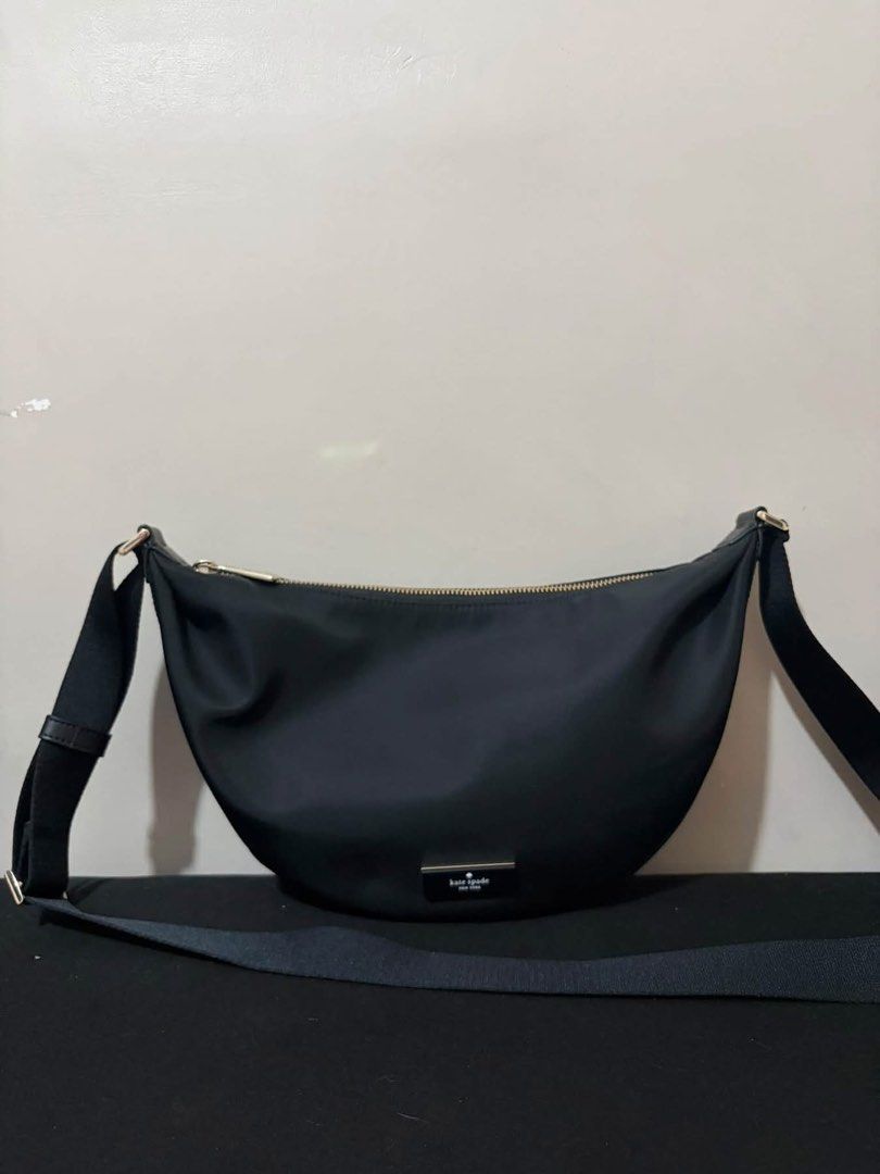 Original Kate Spade (Category: Luxury Bags & Wallets) located in Pasig City. Submitted by rmsoler (Listing ID 1467553475, Image 1). Description: Original Kate Spade Bag/Wallet NOTE: Please screenshot po ang iniinquire na item, since 4 po ang choices. Brandnew/Likenew Price: 4,000 Location: Bulacan Mode of payment: Bank/GCash.