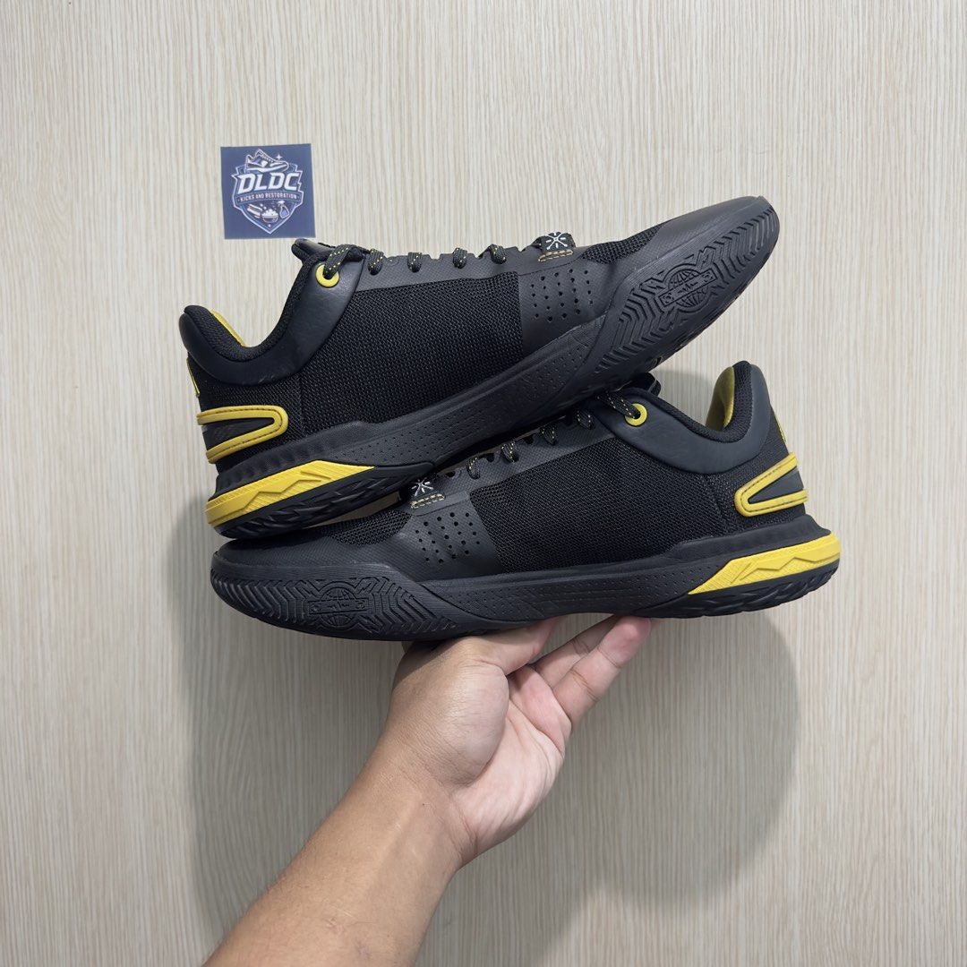 ORIGINAL LINING WADE FUSION 2 CAUTION SIZE 9.5 (Category: Sneakers) located in Bacoor. Submitted by dldc.kicks.and.restoration (Listing ID 1467471839, Image 2). Description: FOR SALE WADE FLASH 2 CAUTION • SIZE 9.5 • USED / NO BOX • 1245 Php FIRM‼️ 📍Molino 3, Bacoor Cavite / Pasay (by schedule) IG / FB - DLDC KICKS AND RESTORATION.