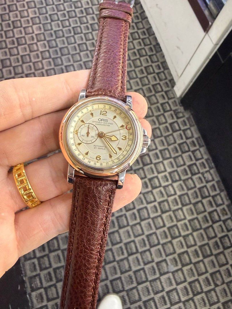 Oris Pointer Date (Category: Watches) located in Kuantan. Submitted by liann88 (Listing ID 1467430472, Image 1). Description: Pre Owned Used Good Condition Offer‼️Rm3280 Only Oris Pointer Date Swiss Made Bezel Pink Gold‼️ Small Second Sapphire Crystal Automatic 30m Water Resistance 36mm Diameter Watch Only Ref 7467B More Details Whatapps Ann 📞 oI99767777 Join Our Facebook Page : Kedai Jam Gtc Kedai Jam Gtc Location : Lot 45 Ground Floor Kompleks