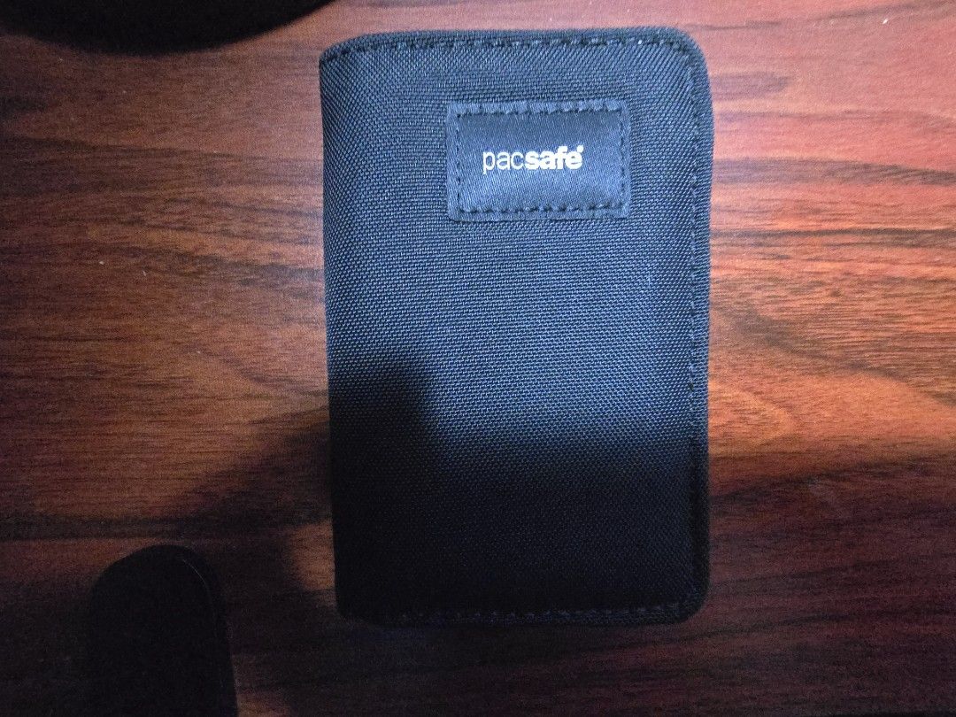 Pacsafe RFIDsafe Trifold Wallet (Category: Wallets & Card Holders) located in Taytay. Submitted by kaboomerangle (Listing ID 1467420263, Image 1). Description: - Authentic Pacsafe trifold wallet - Item still in great condition - Used for less than a year Message me for your offers.