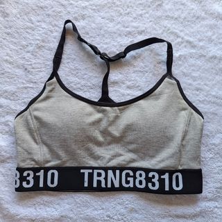 (Category: ) located in . Submitted by petiteprettyboutiquev2 (Listing ID 1467371975, Image 1). Description: .