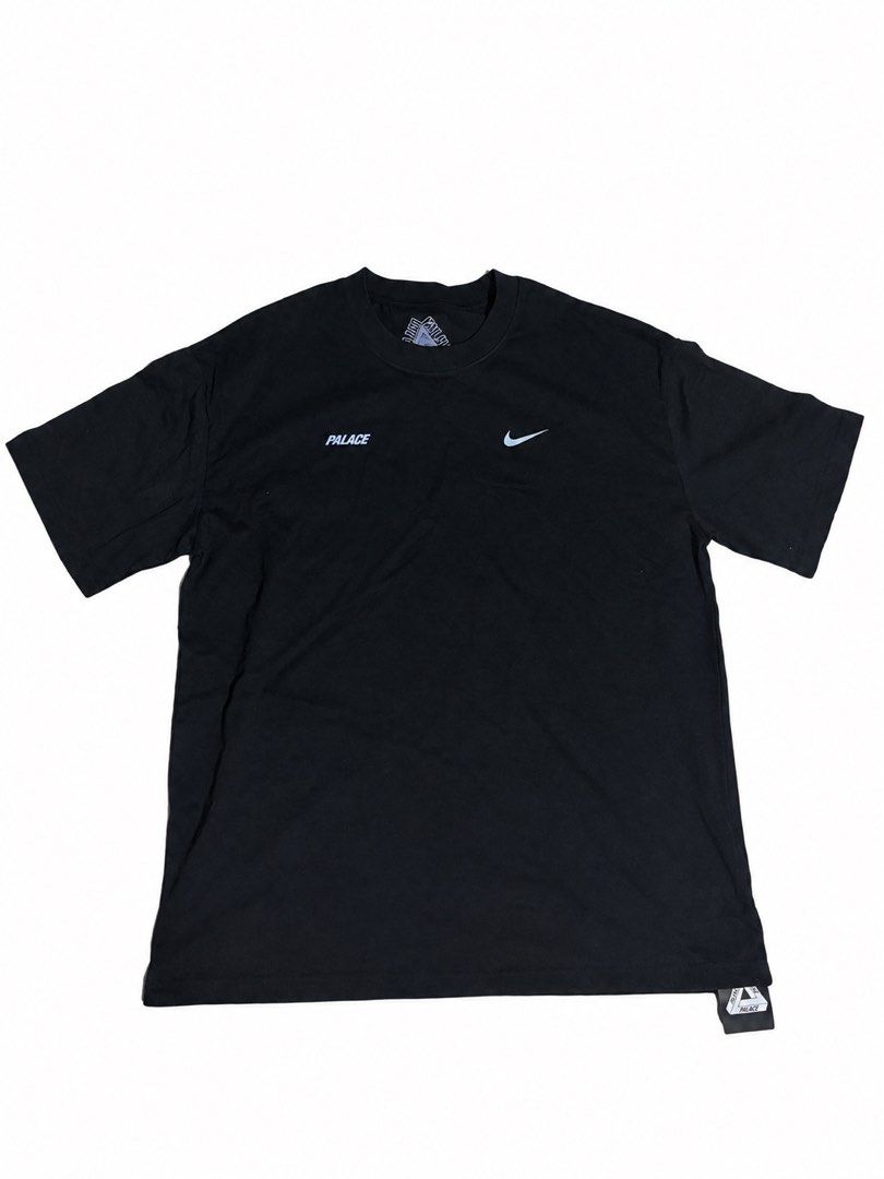 Palace x Nike (Category: Tshirts & Polo Shirts ) located in Manila. Submitted by jawnty (Listing ID 1467590866, Image 1). Description: Palace X Nile T-shirt * Palace X Nile tee * Size XL * 23/30 * Condition: 10/10 * Color may vary due to lighting * 700 Pesos Negotiable Sampaloc, Manila Loc ‼️ Can do shipping via Lalamove or J&T, COD via LBC.