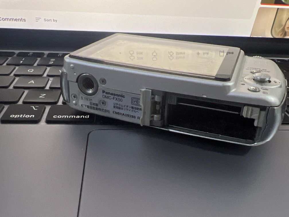 Panasonic Lumix Digital Camera (Category: Cameras) located in Subic. Submitted by collectorshaven111 (Listing ID 1467376396, Image 3). Description: Panasonic Lumix Digicam Untested, No Battery to test No battery door Clean Battery compartment MOP: GCASH only MOD: J&T EXPRESS only WILL BE SHIPPED AFTER PAYMENT only Dm!.