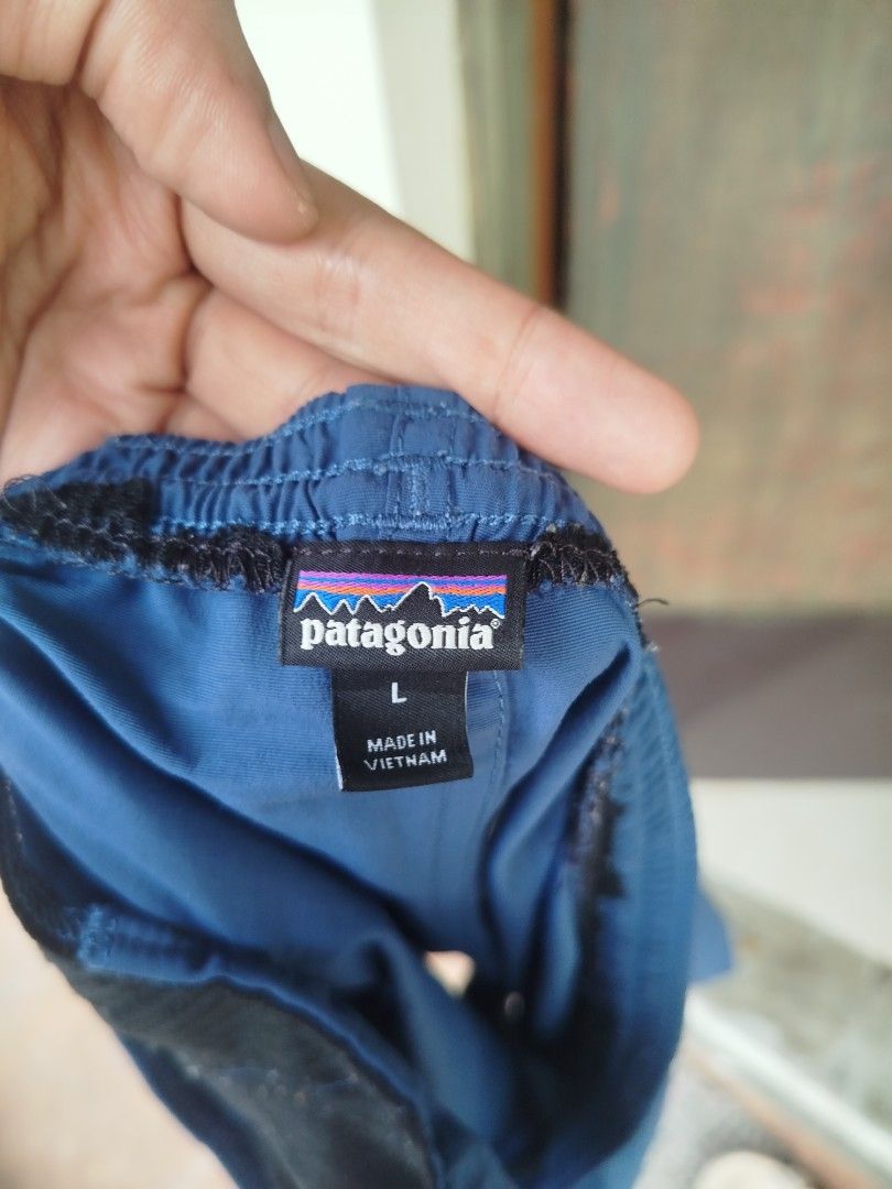Patagonia Baggies Short Large (Category: Shorts) located in Bulacan. Submitted by kickstreetph (Listing ID 1467501525, Image 2). Description: Patagonia Baggies Short Size: L on tag 30-34W x 16.5 L inch cut out inner short and wash tag RFS need Medium.