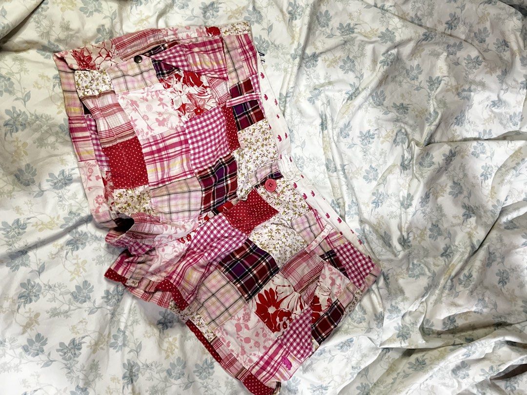 PATCHWORK SHORTS (Category: Shorts) located in Butuan. Submitted by darlingdressco. (Listing ID 1467372947, Image 1). Description: .