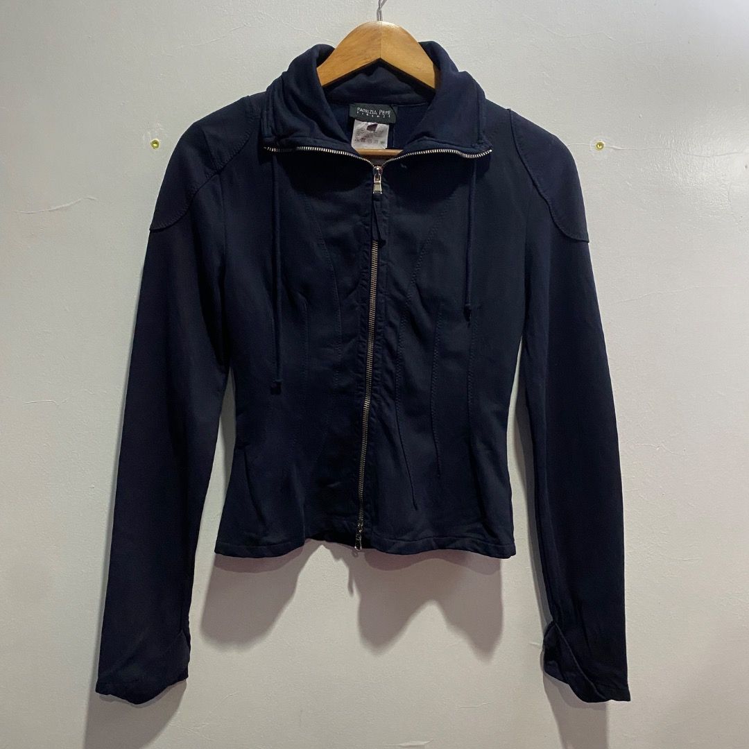 Patrizia Pepe Navy Zip Jacket S (Category: Coats, Jackets and Outerwear) located in Antipolo. Submitted by bentakahitanoano (Listing ID 1467572979, Image 3). Description: Still in good shape Tags still intact Size 44 fits small Pit to pit 16 Length 21.5.