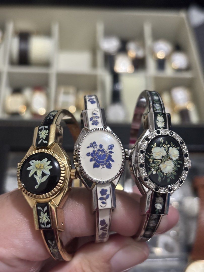 Peekaboo Watch (Category: Women's Watches) located in Cainta. Submitted by timelesswatchbycla3.0 (Listing ID 1467556327, Image 1). Description: Itraco Swiss Peekaboo Watch 4.8k André Mouche Peekaboo Watch 5.5k André Mouche Triple Rose Peekaboo Watch with orig box inclusion 8k.