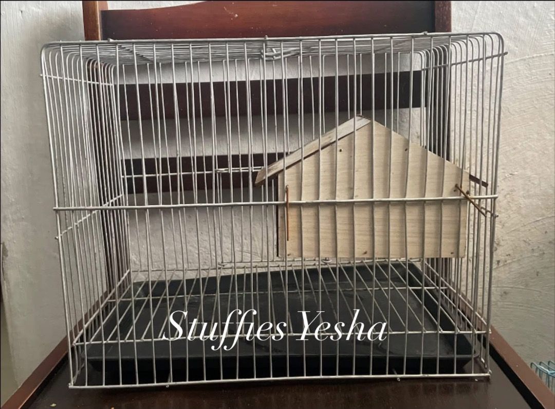 Pet Cage (Category: Homes & Other Pet Accessories) located in Manila. Submitted by stuffiesyesha (Listing ID 1467423619, Image 2). Description: 14inches Haba 11inches Taas 8.5 inches lapad .