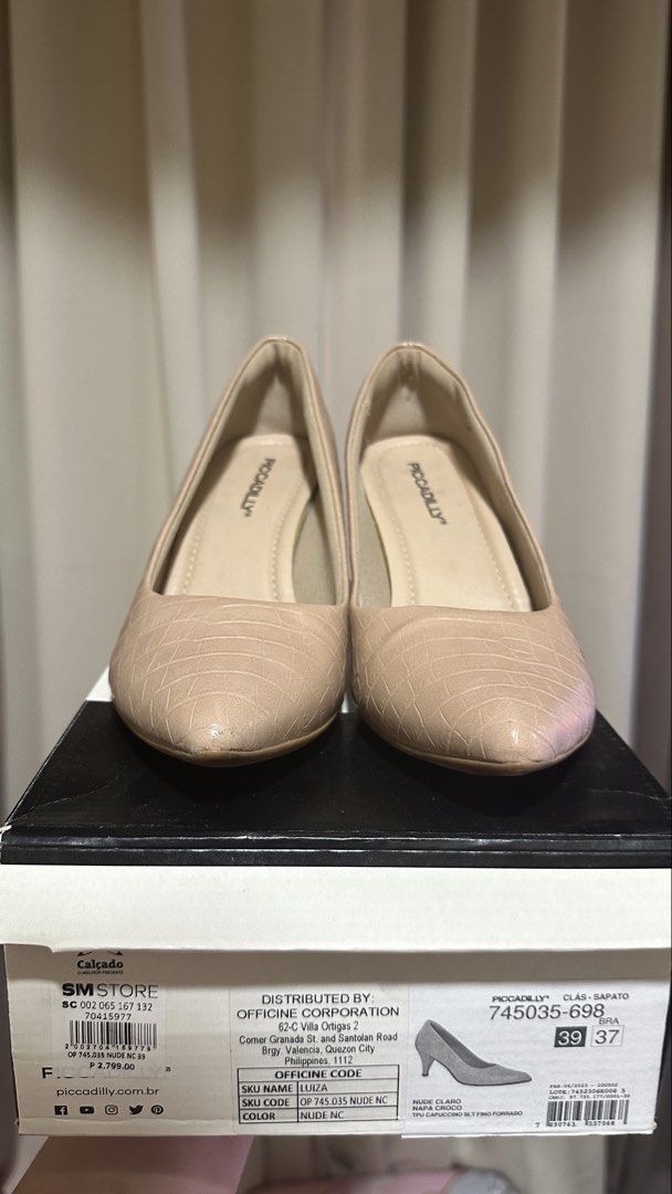 Piccadilly Luiza Nude Croco Heels (Category: Heels) located in Manila. Submitted by cesst0425 (Listing ID 1467590530, Image 1). Description: PICCADILLY NUDE HEELS ✨Super comfy and can stand long hours ✨BR7 / EU 39 / US 8 ✨ Php 690.