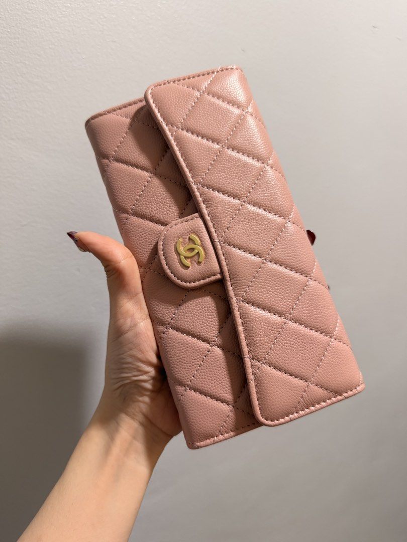 Pink Grained Long Wallet (Category: Luxury Bags & Wallets) located in Manila. Submitted by minimaison (Listing ID 1467503682, Image 3). Description: .