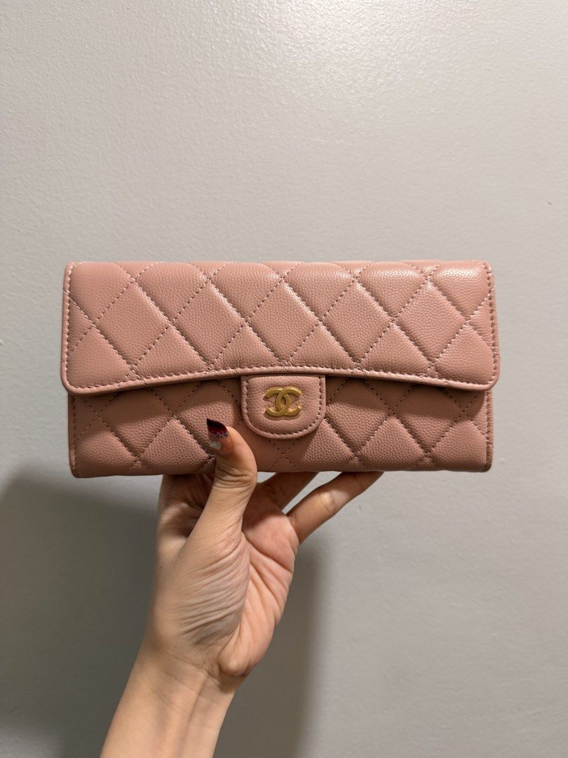Pink Grained Long Wallet (Category: Luxury Bags & Wallets) located in Manila. Submitted by minimaison (Listing ID 1467503682, Image 1). Description: .