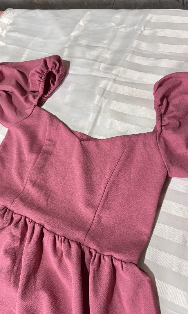 Pink Puff Sleeve Mini Dress (Category: Dresses) located in Manila. Submitted by meowraze (Listing ID 1467371233, Image 2). Description: Color: Bright pink.