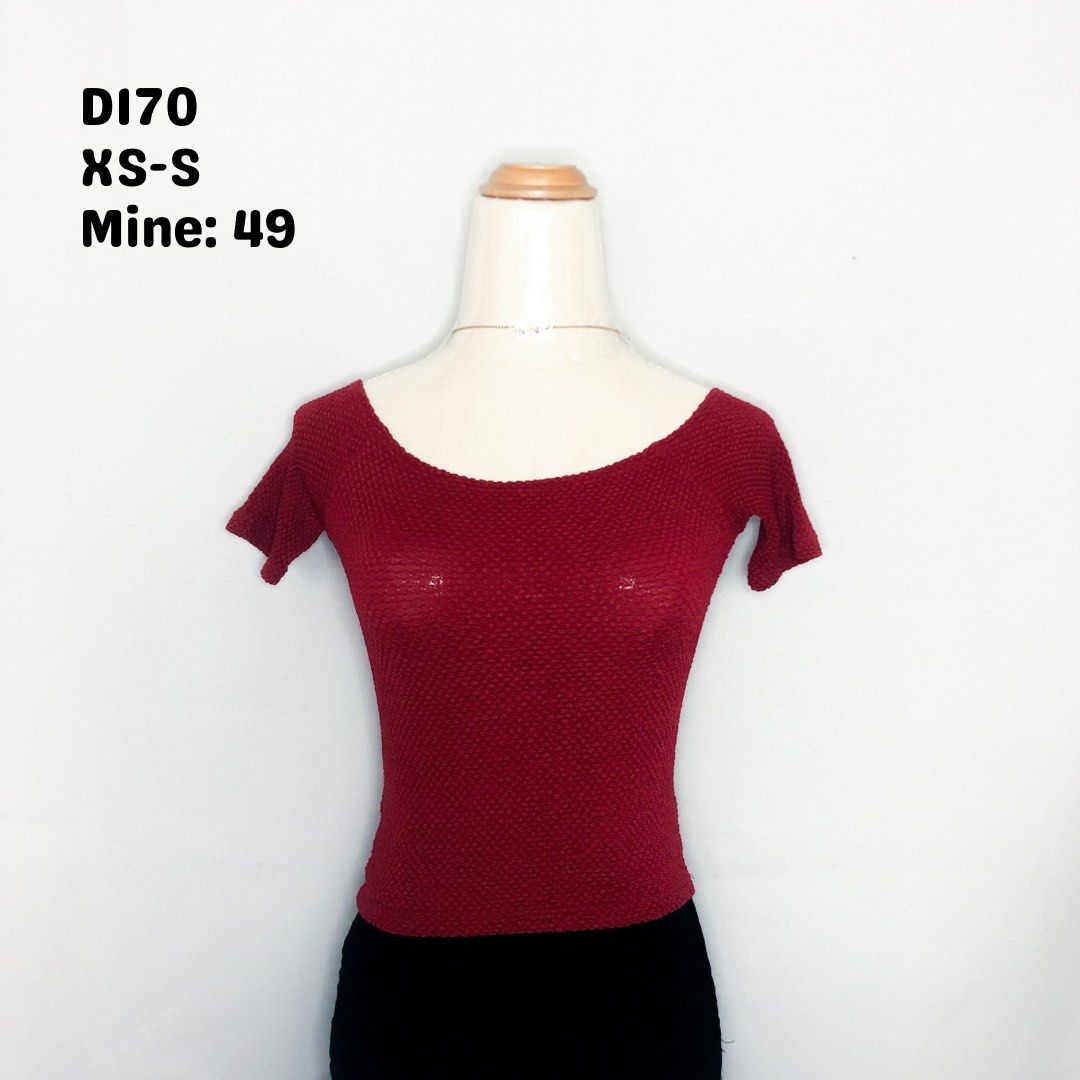 Plain Red Off Shoulder Top | Clearance Sale (Category: Blouses) located in Quezon City. Submitted by phiaicasiano (Listing ID 1467375560, Image 1). Description: CLEARANCE SALE, EVERYTHING MUST GO MOP: GCash and BPI MOD: LBC, Lalamove, Grab.