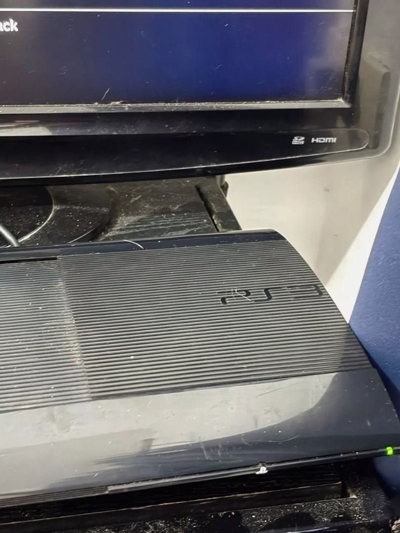 PlayStation 3 Super Slim JB (Category: PlayStation) located in Quezon City. Submitted by leila.delgado.b88 (Listing ID 1467574999, Image 1). Description: no issues JB 320gb complete w/box comp. cables plug & play .