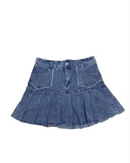 (Category: ) located in . Submitted by nikkishops (Listing ID 1467530874, Image 1). Description: .