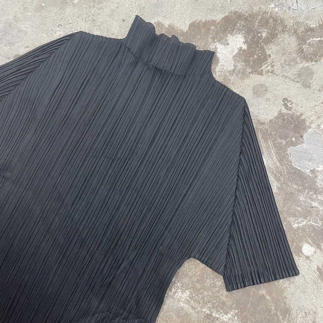PLEATS PLEASE (Category: Blouses) located in Iloilo. Submitted by boujeecloset (Listing ID 1467404588, Image 2). Description: .