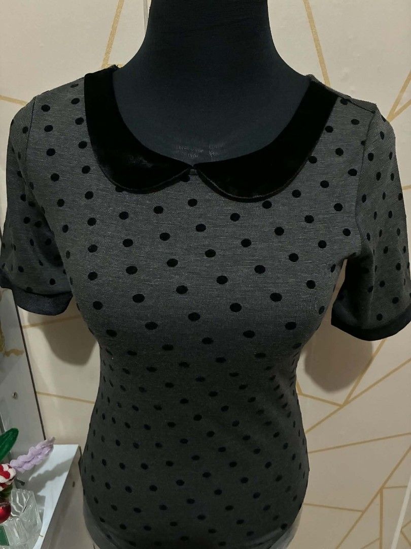Polka dot black/Gray Bodysuit- Small (Category: Others Tops) located in Manila. Submitted by jollyann_b1990 (Listing ID 1467443033, Image 2). Description: .