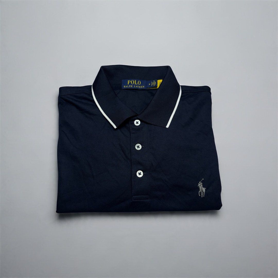 Polo RL (Category: Formal Shirts) located in Digos. Submitted by thriftnibro2 (Listing ID 1467404547, Image 1). Description: POLO Ralph Lauren AS NEW CONDITION COLOR RATE 9.8/10 DIMES 21x28 SIZE MEDIUM ON TAG .