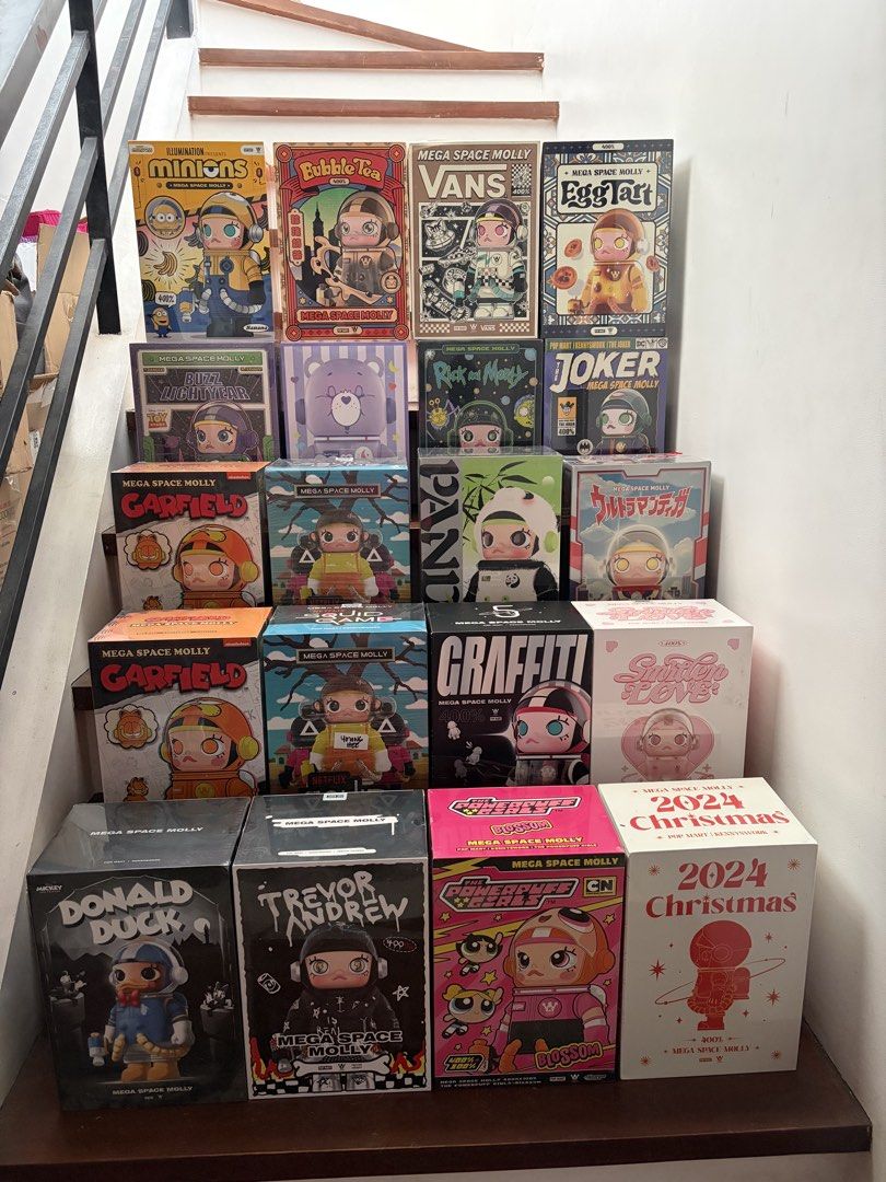 POP MART Mega Space Molly 400% Figures Collection (Category: Designer & Blind Box Toys) located in Paranaque City. Submitted by mrgrtlz (Listing ID 1467597541, Image 1). Description: - price ranges from 7-12k - meet-ups and shipping available.