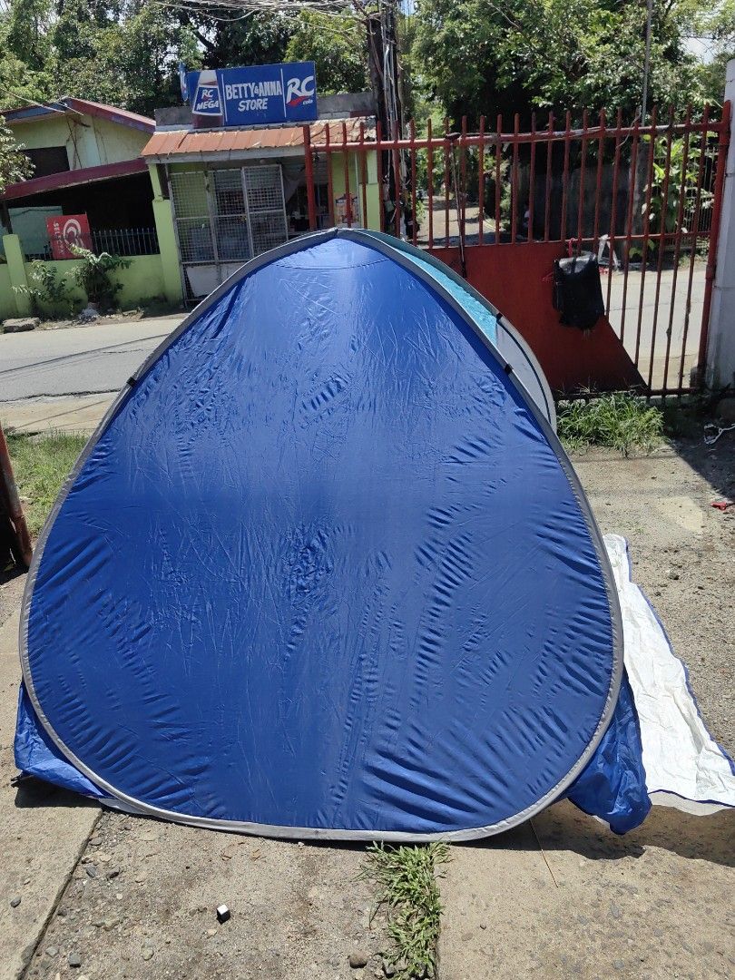 Pop up tent (Category: Hiking & Camping) located in Calamba. Submitted by princesspauliney. (Listing ID 1467528660, Image 3). Description: Calamba laguna Jnt courier First to pay basis.
