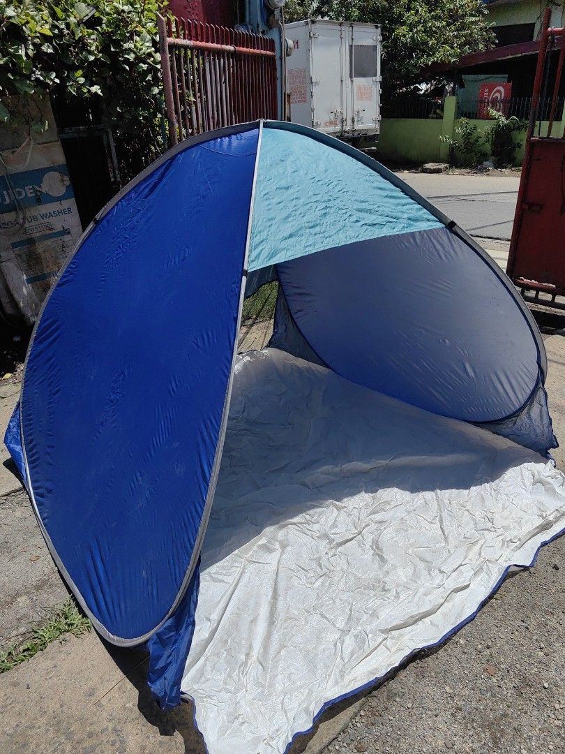 Pop up tent (Category: Hiking & Camping) located in Calamba. Submitted by princesspauliney. (Listing ID 1467528660, Image 2). Description: Calamba laguna Jnt courier First to pay basis.