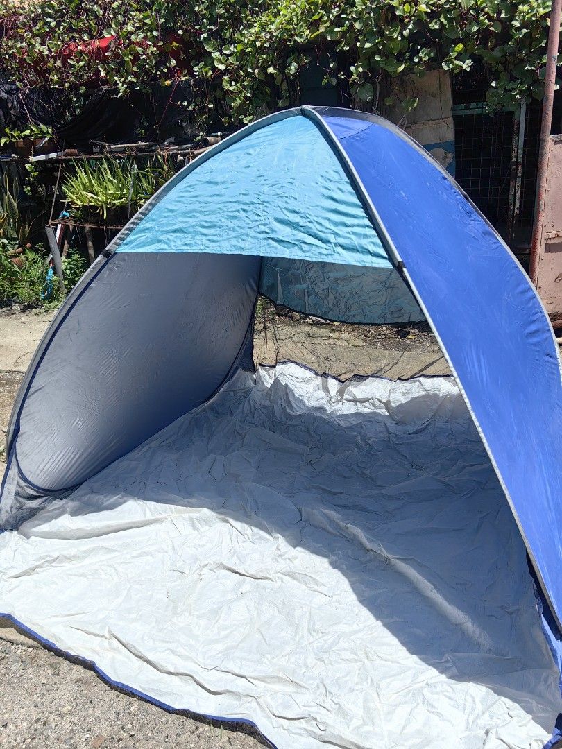 Pop up tent (Category: Hiking & Camping) located in Calamba. Submitted by princesspauliney. (Listing ID 1467528660, Image 1). Description: Calamba laguna Jnt courier First to pay basis.