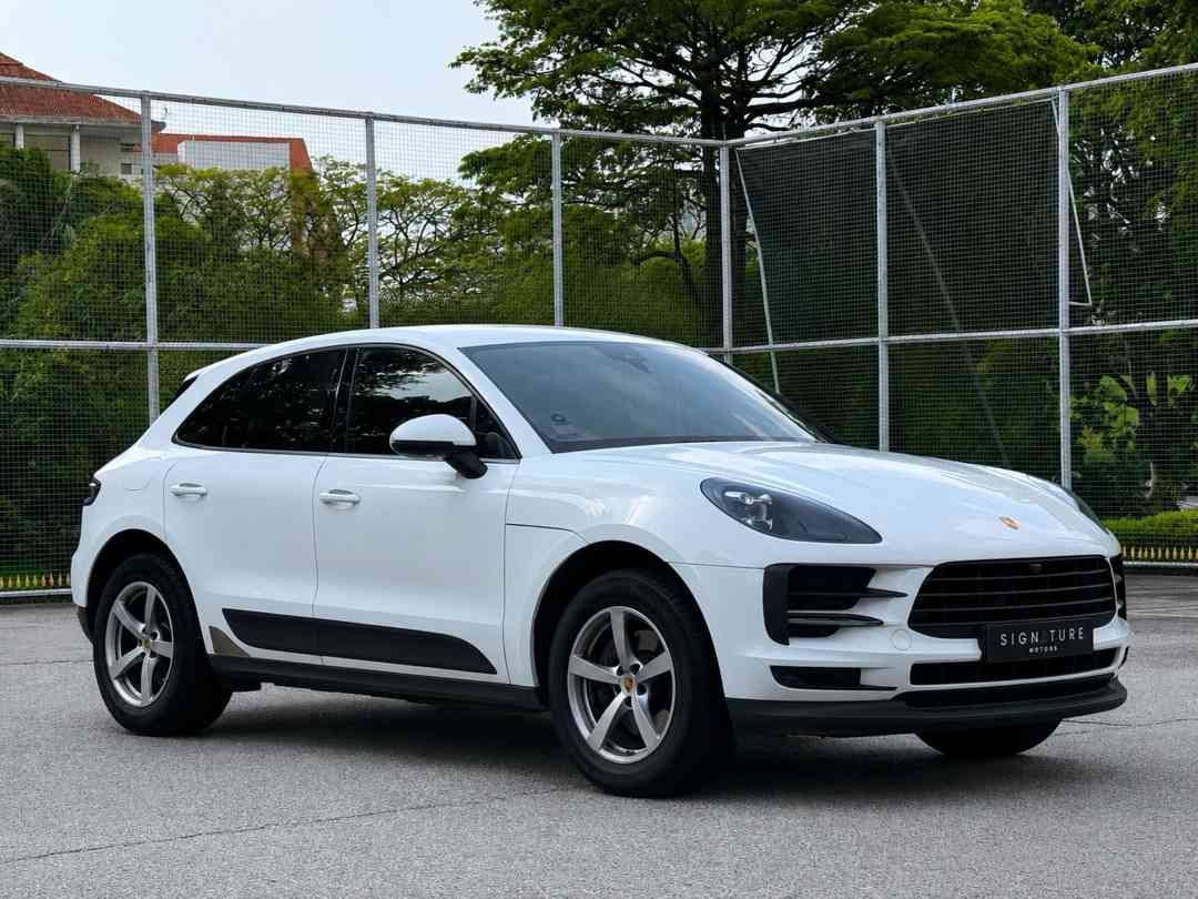 Porsche Macan PDK 2.0 (A) (Category: Used Cars) located in Singapore. Submitted by signaturemotors (Listing ID 1451549780, Image 2). Description: Showroom: 237 ALEXANDRA ROAD 237 Alexandra Road #02-04 Singapore 159929 1 Owner! Full Agent Maintained! Still Under Agent Warranty Till Oct 2027! Cheapest In The Market! Achievable Fuel Consumption 13.9Km/L. Come With 14-Way Comfort Seat With Memory Package. PCM Navigation. Bluetooth. Front and Rear Par