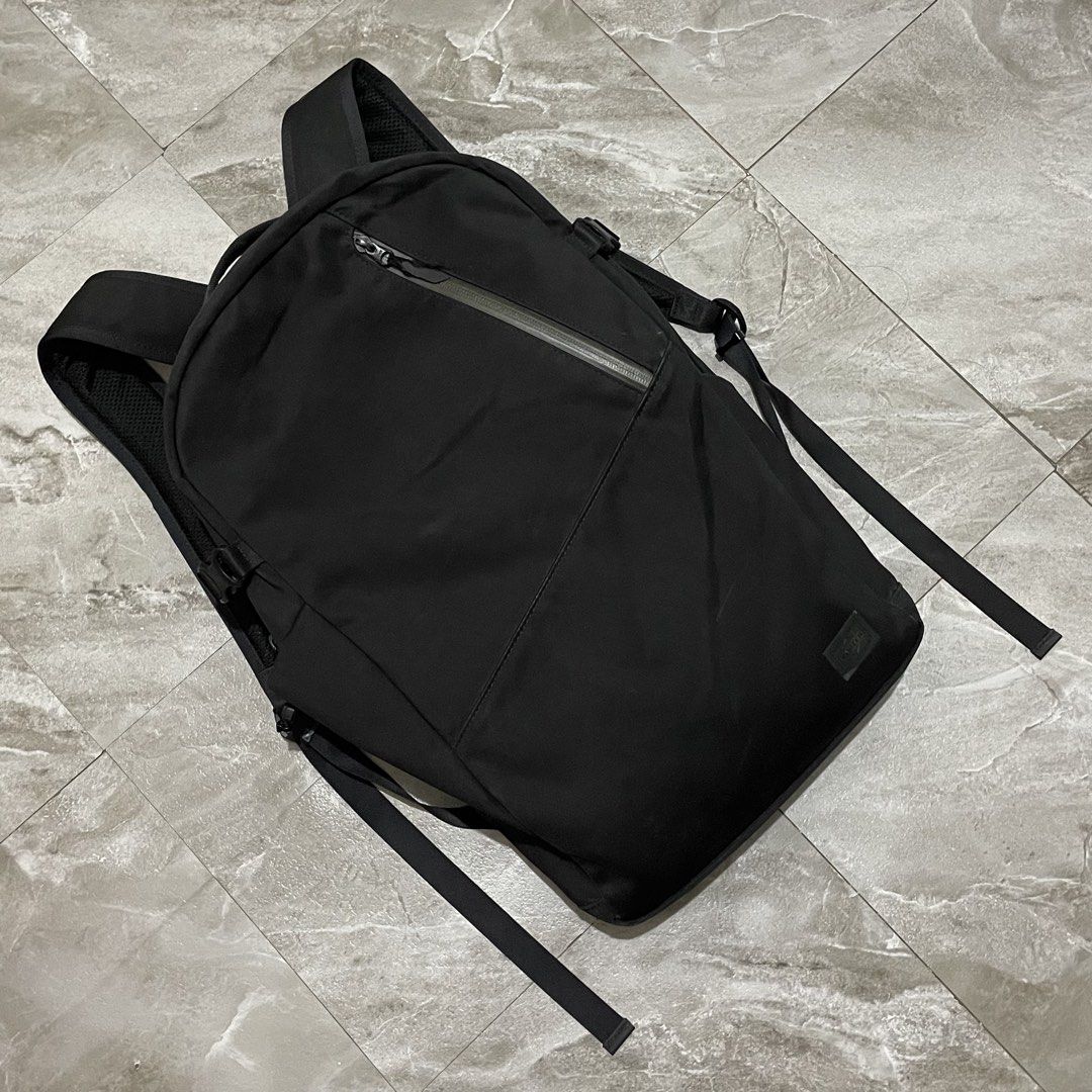Porter Yoshida & Co. Future Daypack Black Backpack (Category: Backpacks) located in Manila. Submitted by astral_ (Listing ID 1467561350, Image 1). Description: Porter Yoshida & Co. Future Daypack Black Backpack Size: Medium Condition: 8.5/10 Dimes Width: 14 in Height: 19 in Depth: 4.5 in Price: 2,000 shipped.