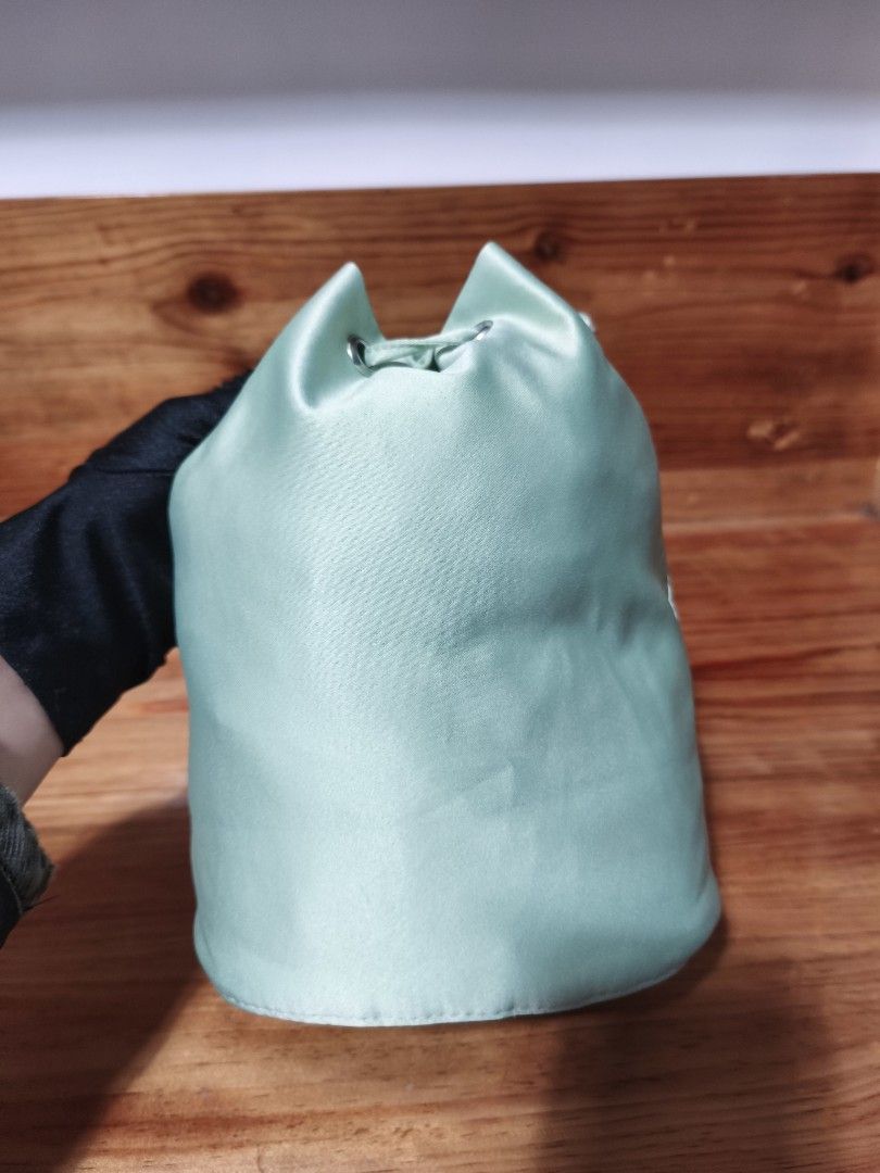 Prada Pouch (Category: Purses & Pouches) located in Baguio. Submitted by queenlyne_vintage_rare_finds (Listing ID 1467467770, Image 3). Description: .